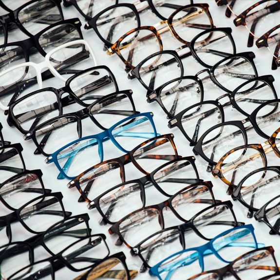 Brillen aus recyceltem Kunststoff